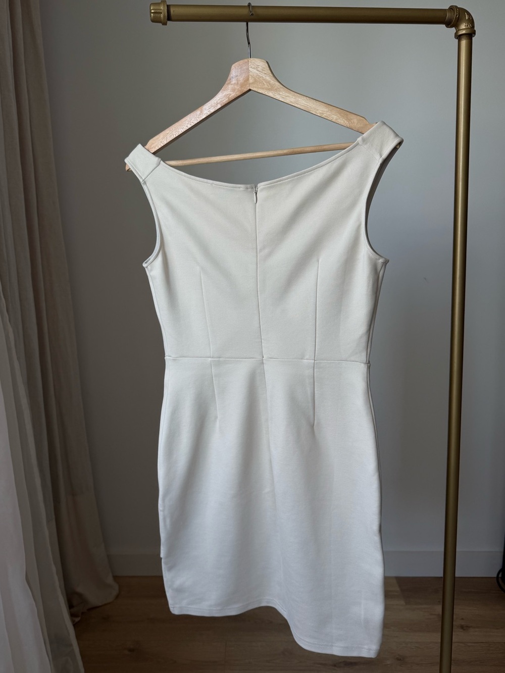 Aritzia Babaton Onyx Dress Ivory Cream Size 8 - Picture 4 of 7
